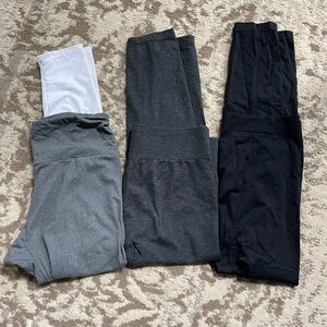 Lot of 3 Maternity Leggings size Small